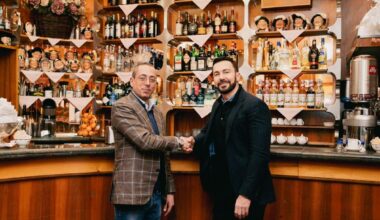 Milano, la pasticceria Gattullo passa di mano dopo 65 anni. «Cochi e Renato entravano con le pinne, Bruno Pizzul cucinava gli spaghetti per Jannacci»