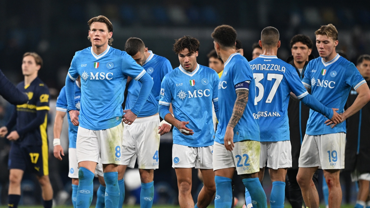 La crisi del Napoli, i quattro motivi: infortuni, stanchezza e mercato. Lucca e Lang bocciati da Conte