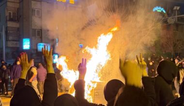 Cosa farà cadere il regime in Iran? Il modello «rivoluzione francese», il golpe militare, i leader in esilio: gli scenari in campo (e i rischi)