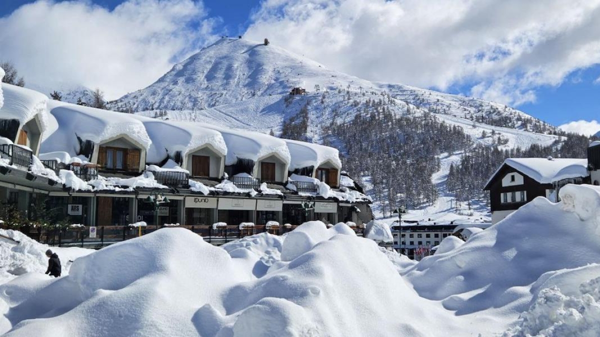 Meteo, nel weekend tornano piogge e neve. Rovesci su Nordovest, Sardegna e zone ioniche, neve sulle Alpi occidentali