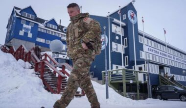 Trump minaccia dazi per chi lo ostacola sulla presa della Groenlandia. La mossa di Copenaghen