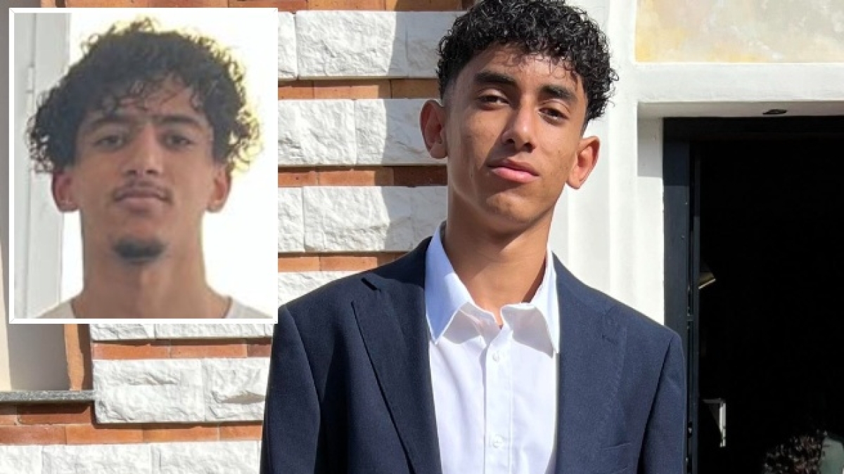 Accoltellato in classe a La Spezia, Abu muore a 19 anni. Gli altri studenti: «Atif lo ha inseguito per ucciderlo». Il movente: la foto con una ragazza