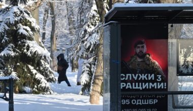 Ucraina - Russia, le notizie sulla guerra in diretta | Zelensky: Mosca prepara nuovi attacchi a infrastrutture ed energia. Donna uccisa in un attacco aereo russo a Kharkiv