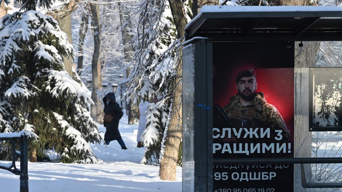 Ucraina - Russia, le notizie sulla guerra in diretta | Zelensky: Mosca prepara nuovi attacchi a infrastrutture ed energia. Donna uccisa in un attacco aereo russo a Kharkiv