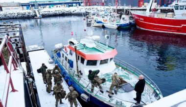 Groenlandia, le ultime notizie in diretta | Trump: «L'Europa si concentri sull'Ucraina e non sulla Groenlandia, altrimenti dazi». La Danimarca invia altre truppe - Corriere della Sera