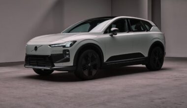 Nuova Volvo EX60: prezzo, motori, allestimenti e autonomia