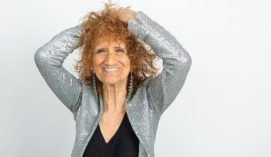 Anna Mazzamauro: «A teatro uccido la Signorina Silvani. Io avrei voluto fare Medea. Il cinema? Mi considera solo una caratterista»