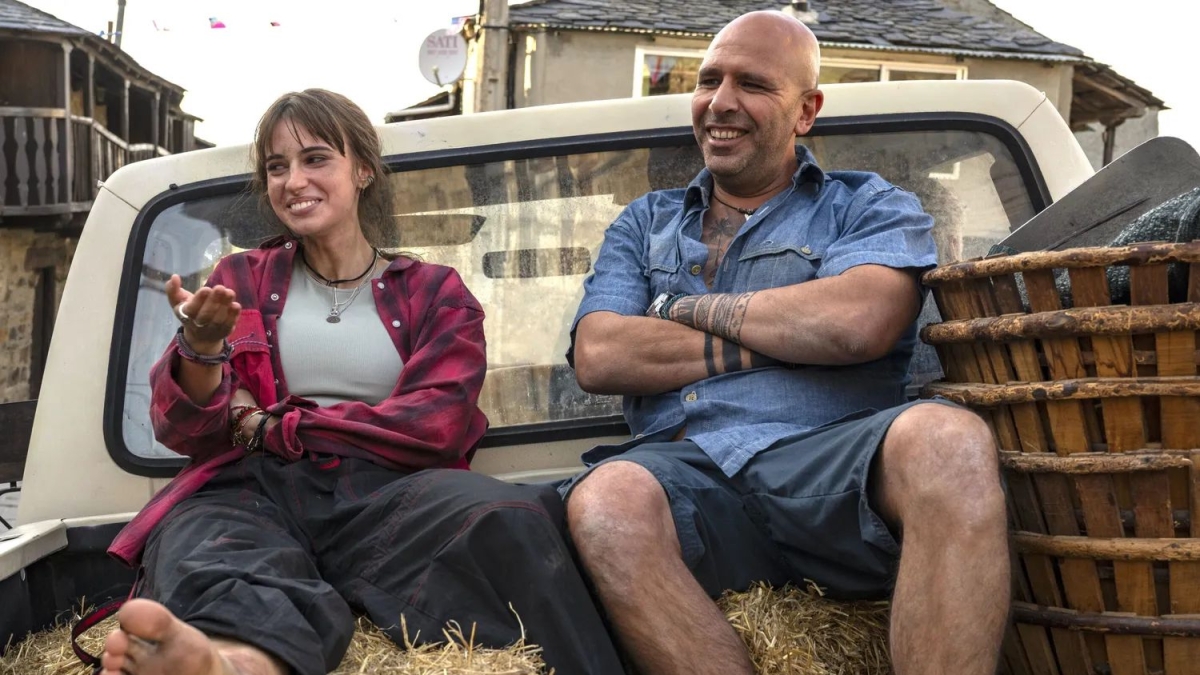 Checco Zalone da record, Lino Banfi lo incorona: «Quando mi offrì la parte ero scettico, felice di aver detto di sì. Ogni anno mi manda le ciliegie»