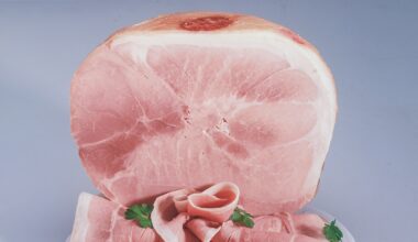 Il prosciutto cotto è davvero cancerogeno? Sì, ma come tutti gli altri insaccati e le carni processate (e lo sappiamo dal 2015)