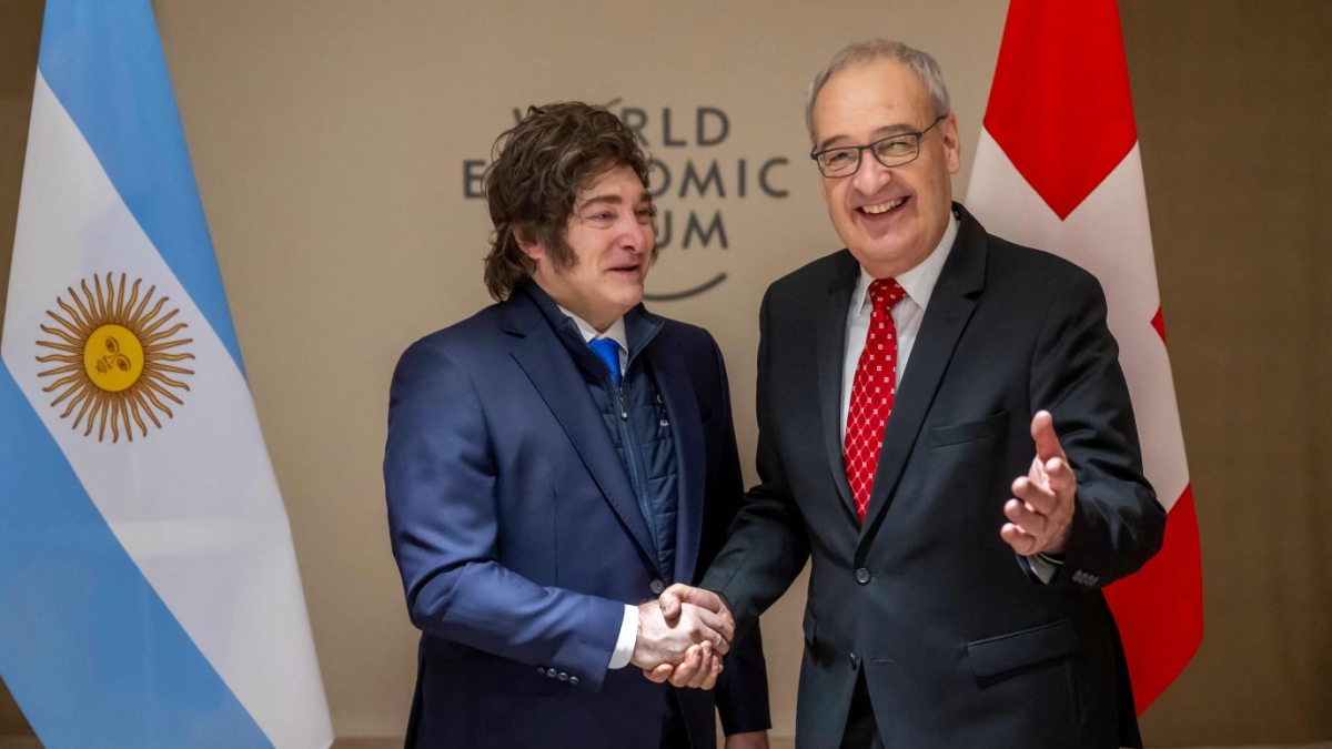 Davos 2026, il World Economic Forum in diretta | Il giorno di Trump (e Milei). Lagarde: «I dazi li pagano i consumatori americani». Bessent: «Danimarca irrilevante, Francia provocatoria»