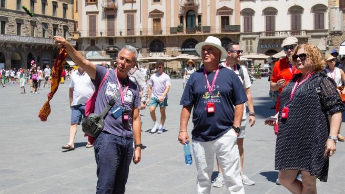 Guide turistiche, il primo esame nazionale si rivela un ostacolo altissimo: solo 230 idonei su oltre 12 mila