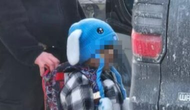 L'Ice arresta un bambino di 5 anni a Minneapolis. Lo choc della scuola: «Usato come esca per catturare il padre. Come può essere classificato come criminale?»