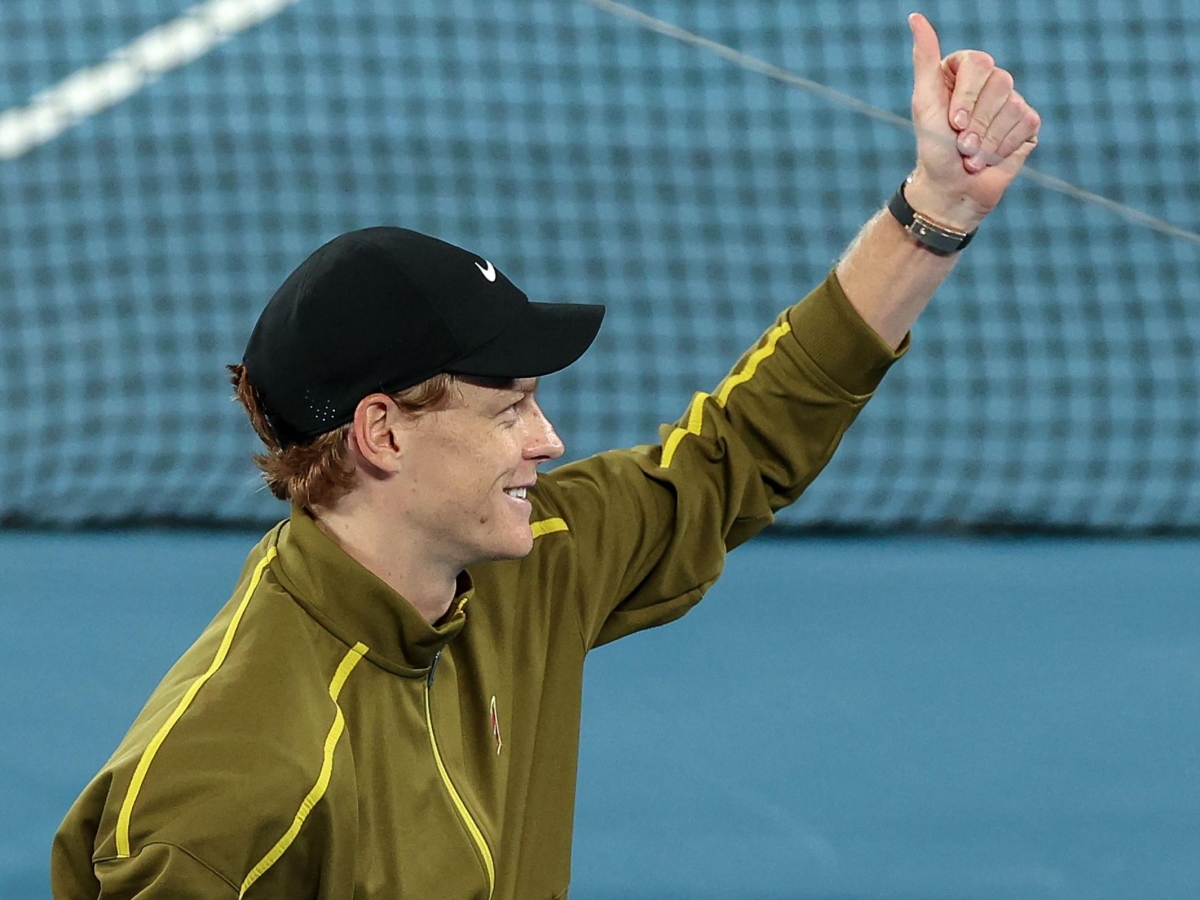 Sinner, il servizio funziona: sarà la chiave per vincere ancora a Melbourne. Ma occhio al caldo (più pericoloso di Spizzirri)