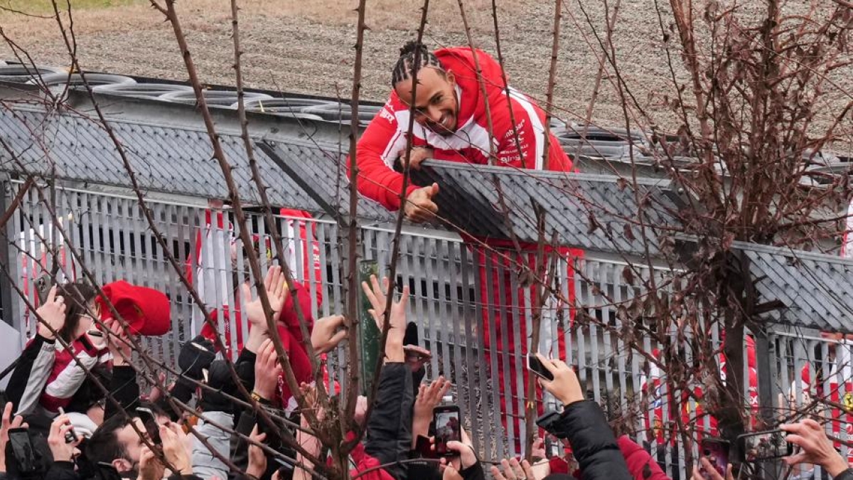 Hamilton ha avuto tanto dalla Ferrari ma dato poco, gli alibi sono finiti. Vasseur mostri un’affezione più autentica