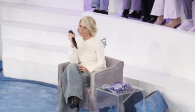 Amici di Maria De Filippi 25 gennaio 2026: spoiler, ingressi e ospiti