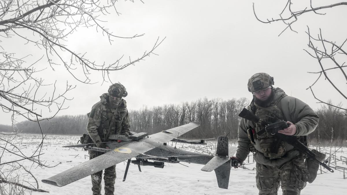 Ucraina - Russia, le notizie sulla guerra in diretta | Usa: I negoziati riprenderanno ad Abu Dhabi domenica prossima. Il Cremlino: «Non parleremo mai con Kallas, Ue incompetente»