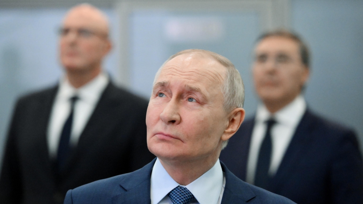 La doppiezza di Mosca tra bombe e negoziati: nel gioco delle tre carte, spunta sempre il Donbass