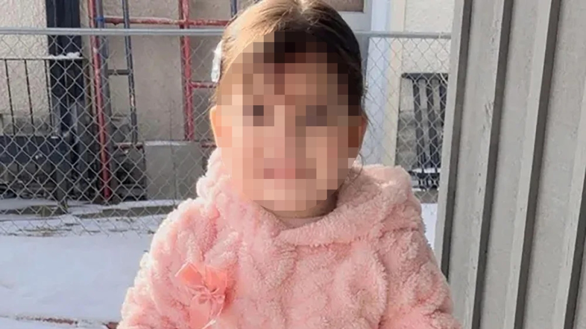 I cinque bambini fermati dagli agenti dell'Ice negli Usa: Chloe, 2 anni, con il papà e Liam, 5, che fa da esca