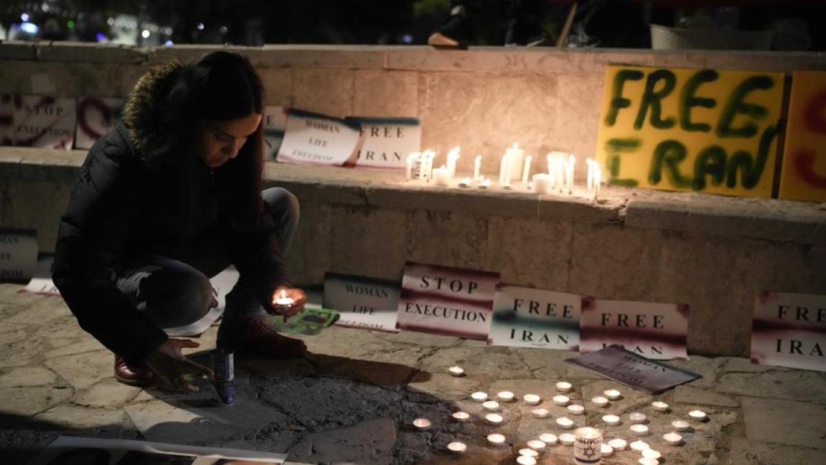 Iran, tra l'8 e il 9 gennaio «morte in strada oltre 30.000 persone». Lo sostiene il Time