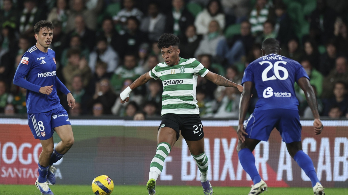 Calciomercato, le notizie di oggi in diretta: la Juve ci prova per Kolo Muani; il Napoli pensa a Santos dello Sporting; Roma, Tsimikas può restare