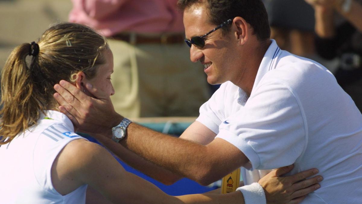 Tennis, caso Font de Mora: due tenniste accusano il coach di Stearns