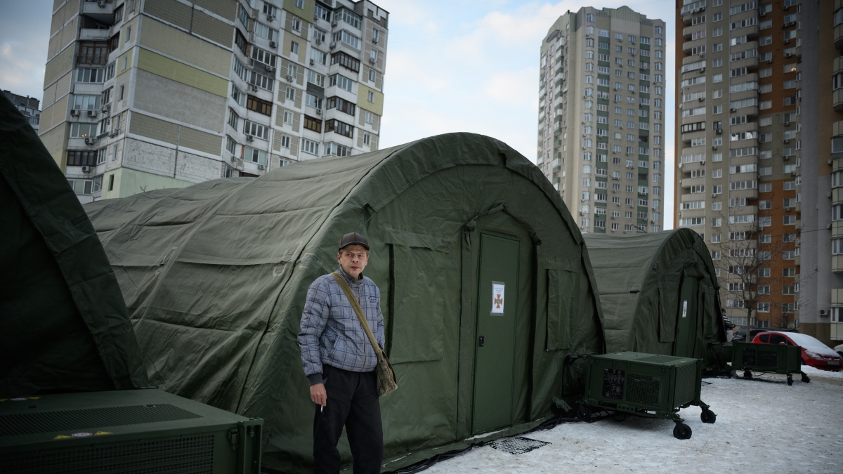 Ucraina - Russia, le notizie sulla guerra in diretta | «Due morti e 5 feriti in attacco russo»