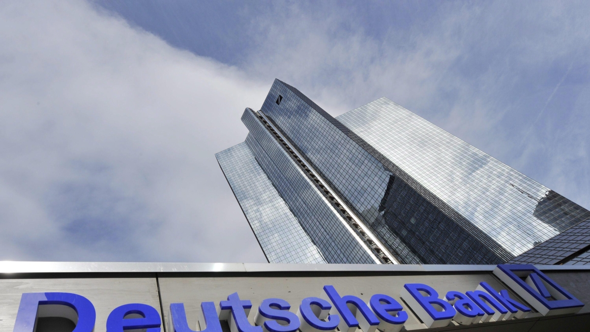 Perquisizioni alla Deutsche Bank di Francoforte e Berlino: indagini collegate a Roman Abramovich