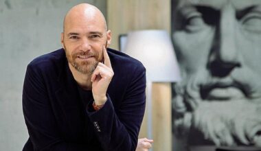 Andrea Pezzi: «Io, moderno Ulisse. Mi sono laureato in Russia e ho vissuto nella giungla. Il successo? Nasconde falsità e corruzione»