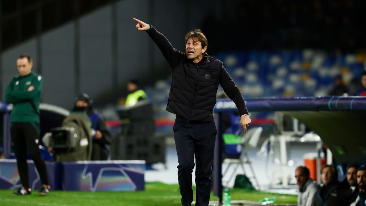 Conte: "Napoli alla pari col Chelsea, ma i calendari ci uccidono"