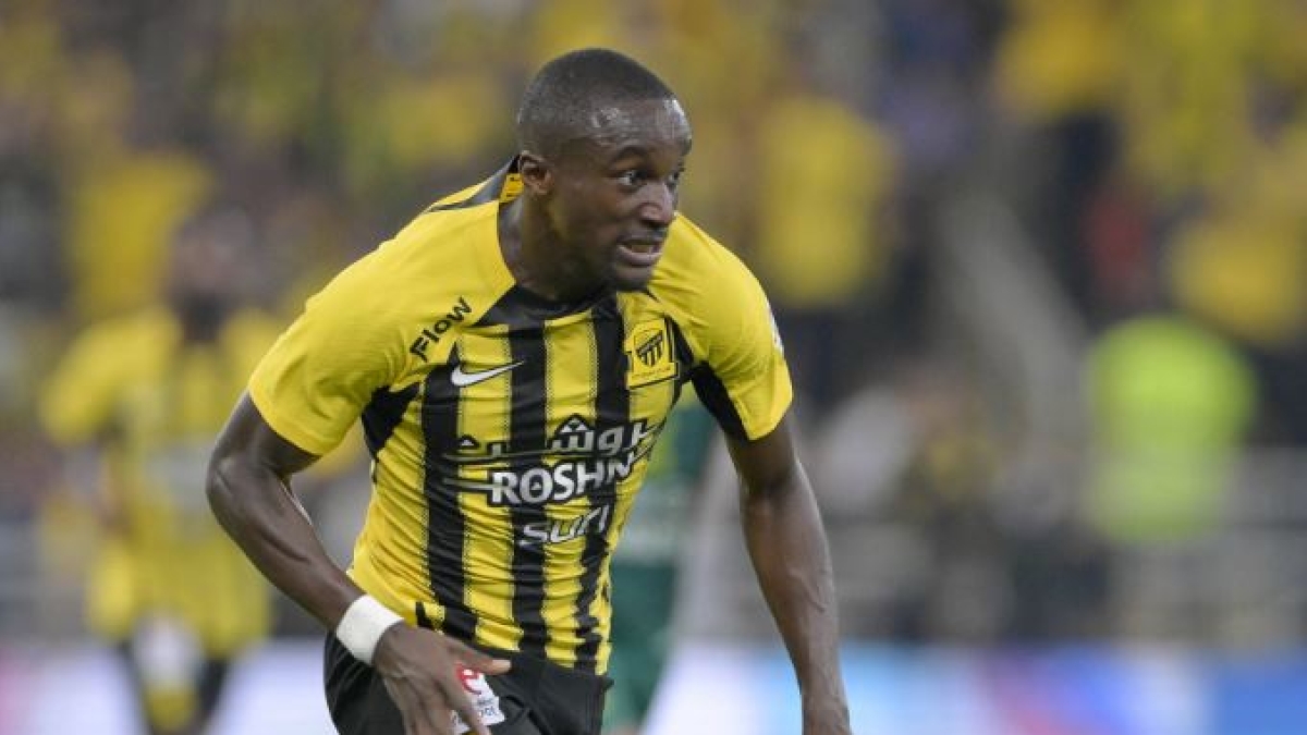 Calciomercato, le notizie di oggi in diretta: Inter ad un passo da Moussa Diaby, al Napoli piace Sterling ma costa troppo, Louis Buffon dal Pisa al Pontedera