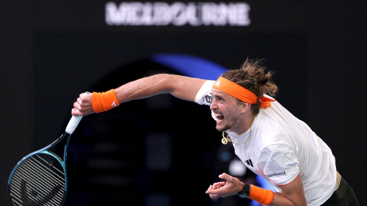 Australian Open, semifinali in diretta: Alcaraz-Zverev 6-4; 7-6; 6-7; 6-7; 2-4, Sascha salva un'altra chance di contro break. Slitta Sinner-Djokovic
