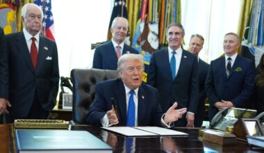 Oriente Occidente di Rampini | Il futuro del dollaro si decide nel triangolo Mar-a-Lago Tokyo Seul