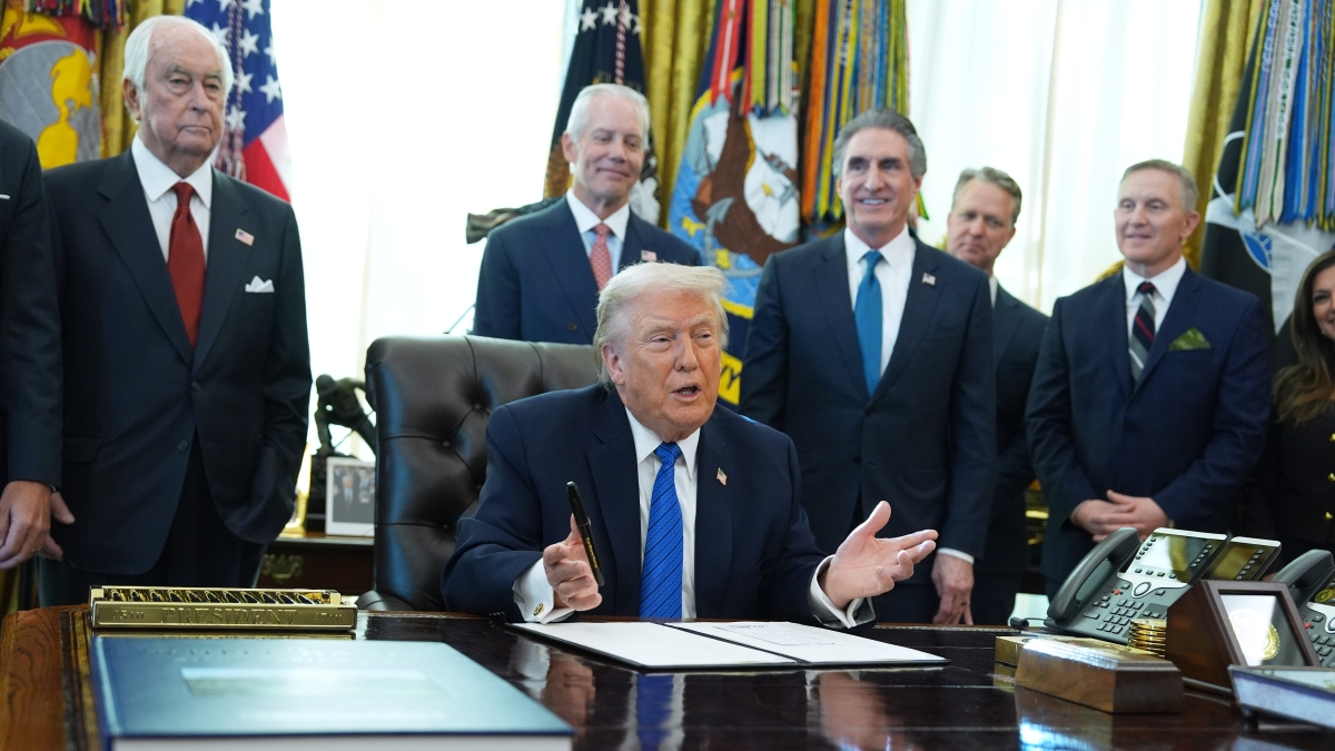 Oriente Occidente di Rampini | Il futuro del dollaro si decide nel triangolo Mar-a-Lago Tokyo Seul