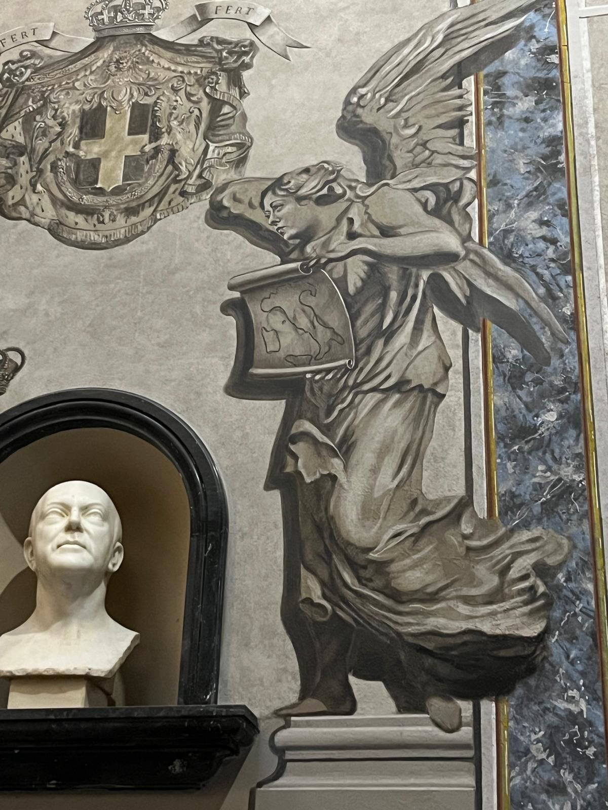 Restauro a San Lorenzo in Lucina a Roma: quella nell'affresco è davvero Meloni? E chi è titolato a confermarlo (per decidere se cancellarlo o tutelarlo)?