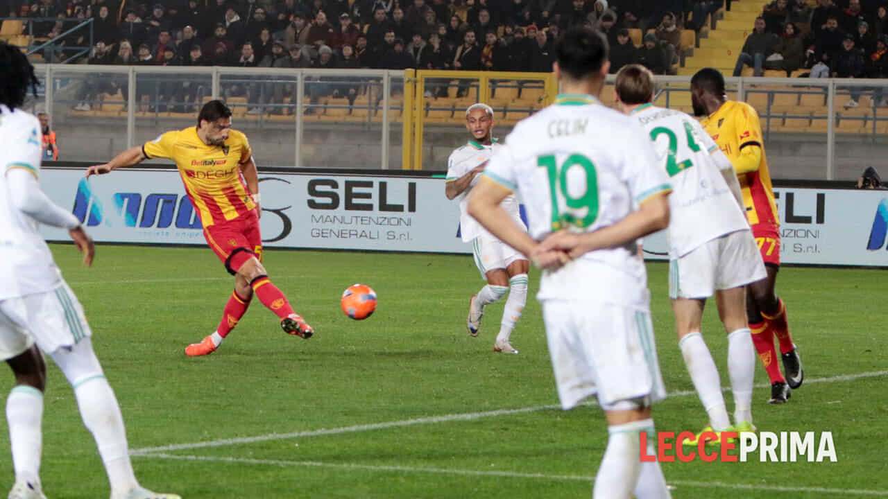 Ferguson e Dovbyk decisivi per la Roma, per il Lecce molti errori tecnici e pochi tiri in porta