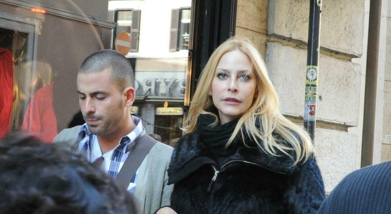 «Ero a letto quando sono entrati. Ora non riesco più a dormire da sola»