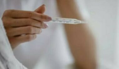 Influenza K, quanto durano i sintomi: «Tosse e raffreddore vanno avanti per 20 giorni». Come riprendersi: i consigli