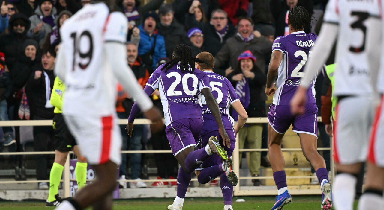 Nkunku (7) salva Allegri (5,5) nel finale. Rossoneri a +2 sul Napoli