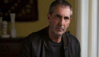 «Così rido dei cinquantenni che vivono fuori dalla realtà»