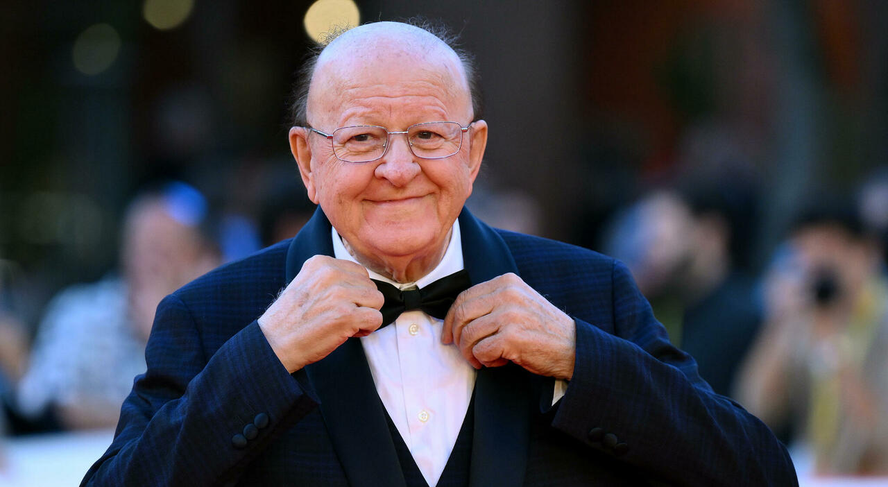 Massimo Boldi rimosso dalla lista dei tedofori della staffetta olimpica. L'attore: «Il mio sport? La f... e l'aperitivo» - Il Gazzettino