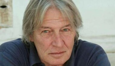 trovato senza vita in casa dalla cameriera