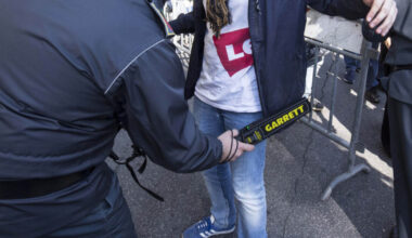 Metal detector nelle scuole: la circolare di Valditara e Piantedosi dopo l'omicidio a La Spezia
