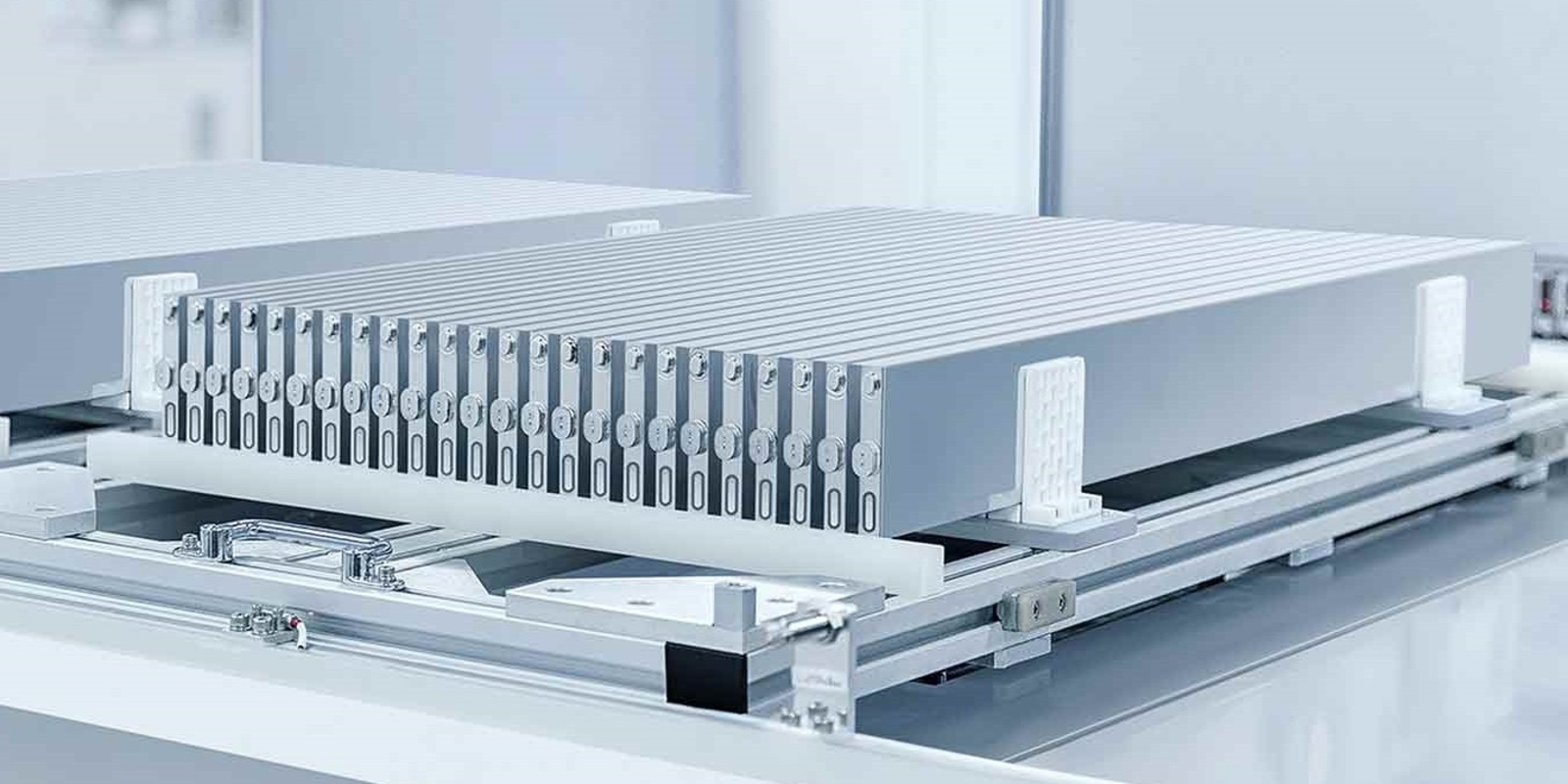 Perché si degradano le batterie per veicoli elettrici: la