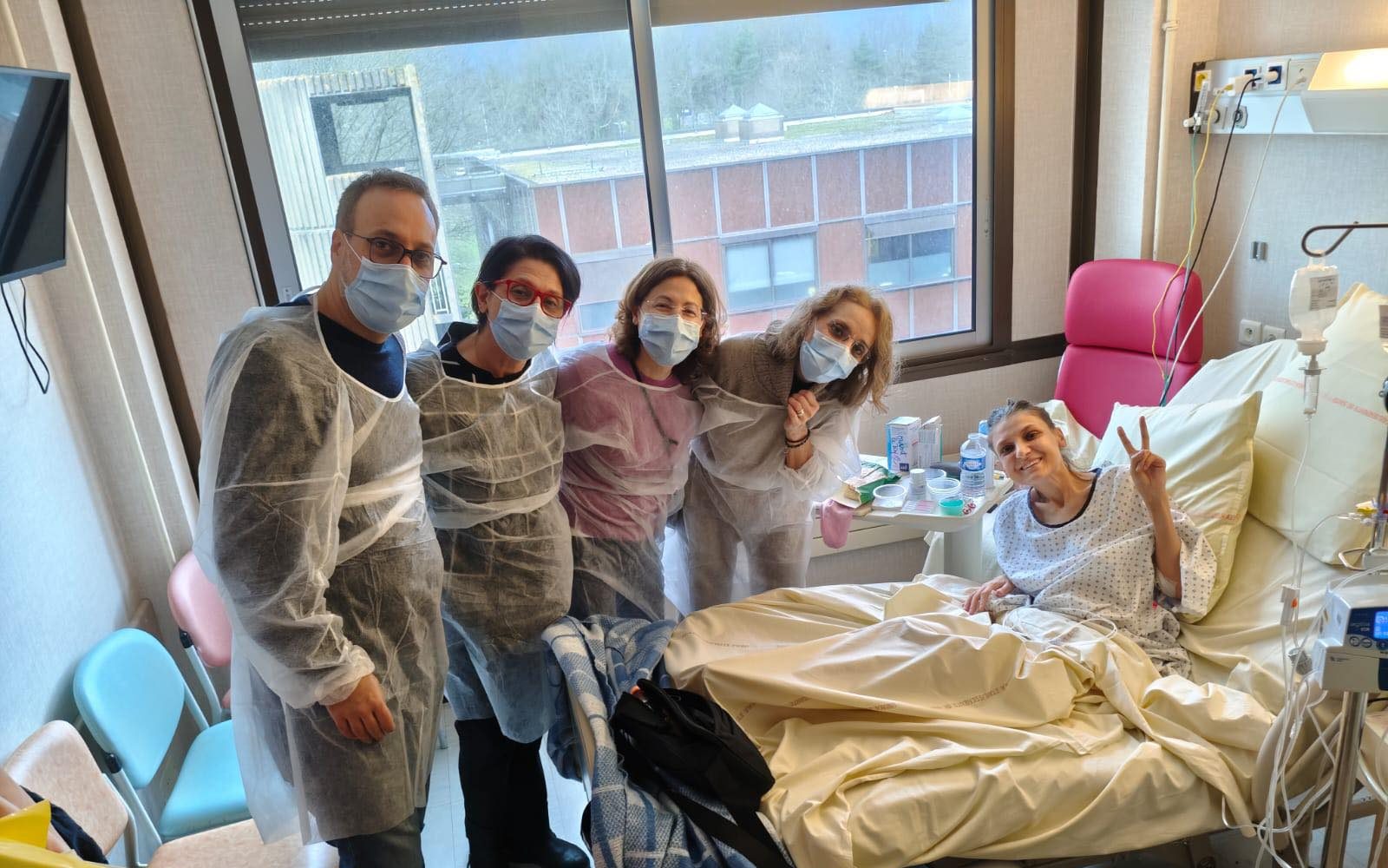 i medici di Messina volano da lei a Nantes