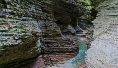 guida al canyon di ghiaccio nel Bellunese