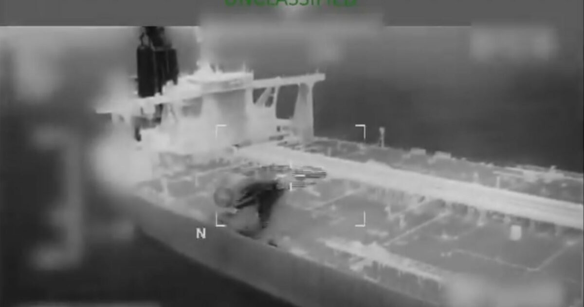 USA sequestrano petroliera russa Marinera dopo inseguimento nell'Atlantico | Il Fatto Quotidiano