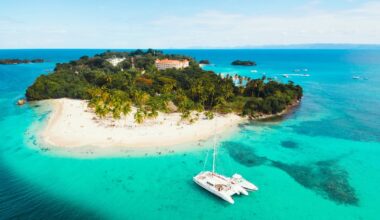 Cayo Levantado, l'isola del rum che ha fatto (e fa ancora oggi) sognare il mondo