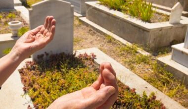 "Dobbiamo accettarli e dare onore anche ai loro defunti"