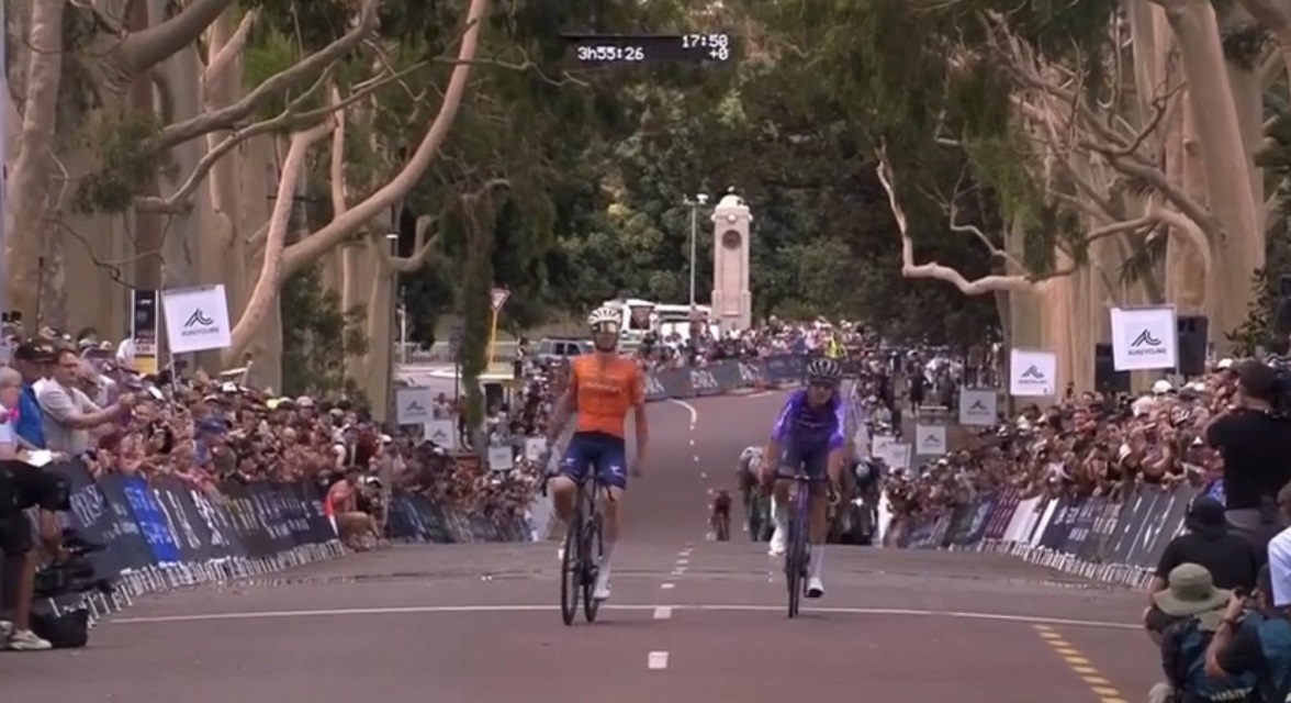 Campionati Nazionali 2026, Australia: Patrick Eddy festeggia nel disastro Jayco AlUla