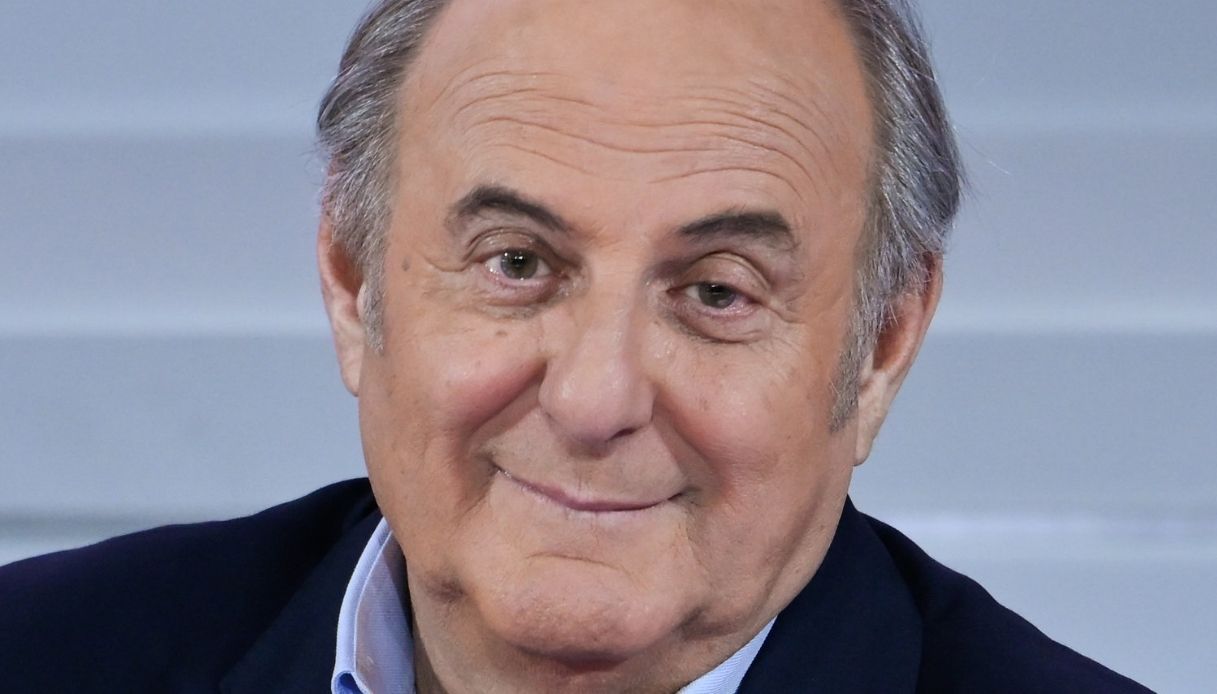 Gerry Scotti, lo sfottò a De Martino (8), Lorella Cuccarini torna a brillare (7)